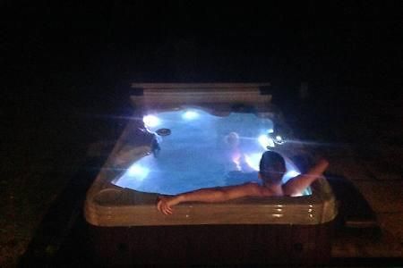 Forest Sweet Retreat Hot Tub & Wood Fired Sauna Ucluelet Zewnętrze zdjęcie