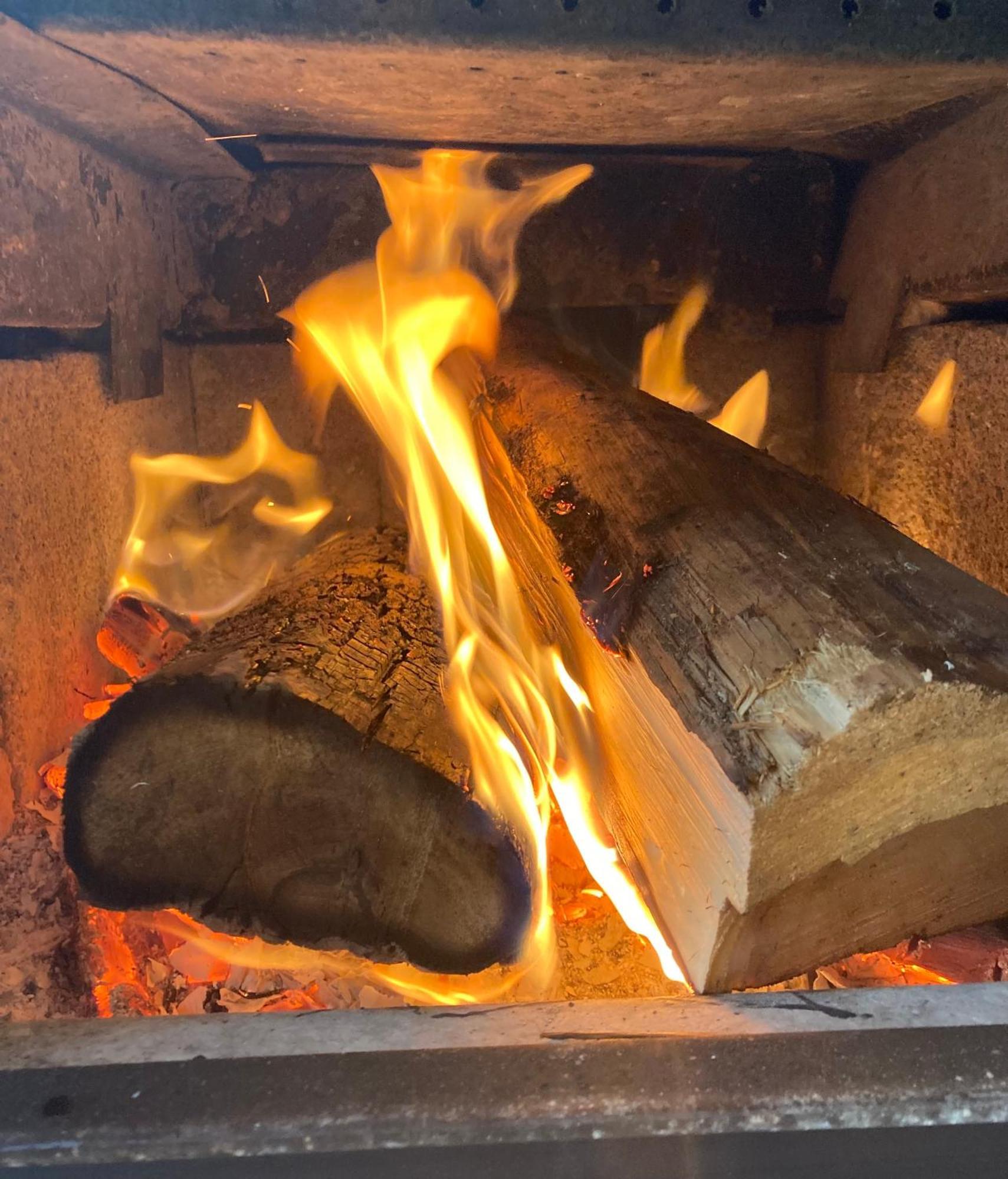 Forest Sweet Retreat Hot Tub & Wood Fired Sauna Ucluelet Zewnętrze zdjęcie