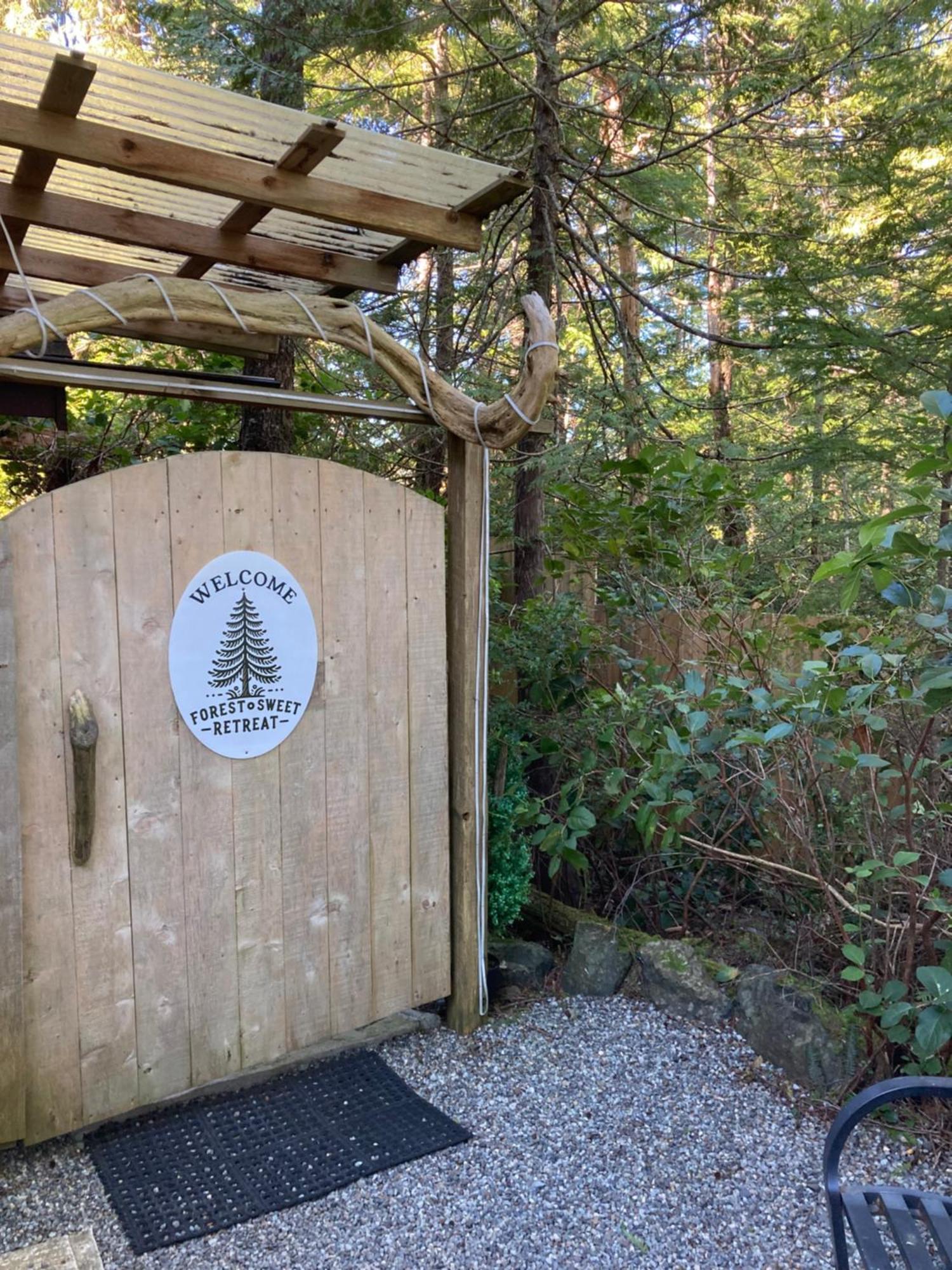 Forest Sweet Retreat Hot Tub & Wood Fired Sauna Ucluelet Zewnętrze zdjęcie